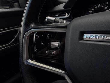 Land Rover Range Rover Velar R-Dynamic SE P400e — photo 28