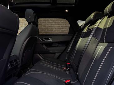 Land Rover Range Rover Velar R-Dynamic SE P400e — photo 33