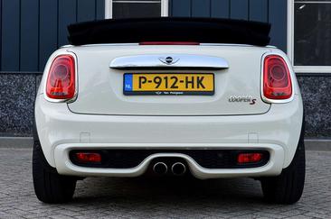 Mini Cabrio Cooper S Chili — photo 3