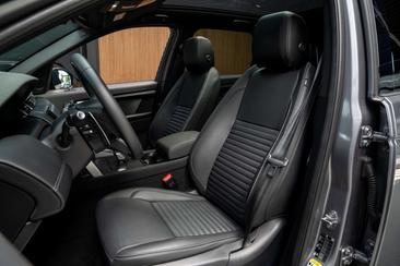 Land Rover Discovery Sport 1.5 P270e Dynamic SE Full Options — photo 13