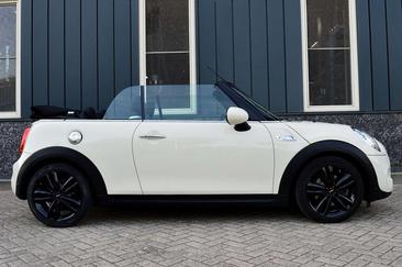 Mini Cabrio Cooper S Chili — photo 5