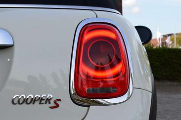 Mini Cabrio Cooper S Chili — photo 7