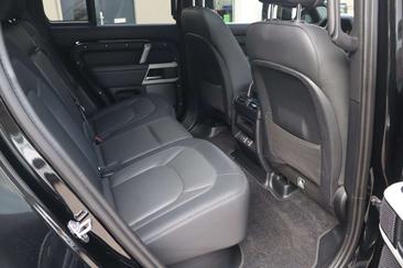 Land Rover Defender 110 2.0 P400e X-Dynamic HSE NL-Auto!! HUD I Pano I Noir — photo 28