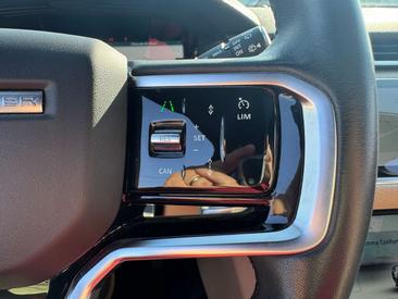 Land Rover Range Rover Velar P400e SE PHEV PANO / BLACK PACK / CUIR Gris — photo 11