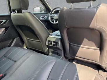 Land Rover Range Rover Velar P400e S — photo 12