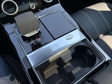 Land Rover Range Rover Velar P400e S — photo 20