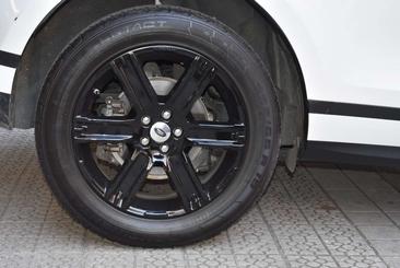 Land Rover Range Rover Evoque 2.0D MHEV HSE AWD Aut. 150 — photo 9