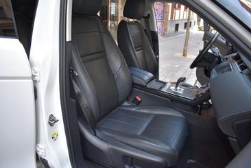 Land Rover Range Rover Evoque 2.0D MHEV HSE AWD Aut. 150 — photo 28