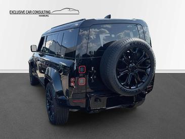 Land Rover Defender 110 OCTA Black P635 *CARBON *AHK Noir — photo 4