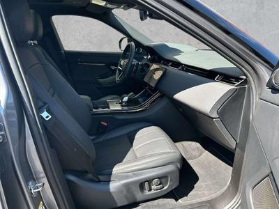 Land Rover Range Rover Evoque D165 AWD Dynamic SE / Black-Pack / Panora Gris