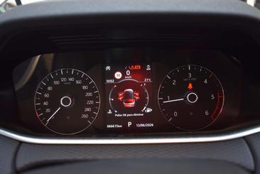 Land Rover Range Rover Evoque 2.0D MHEV HSE AWD Aut. 150 — photo 41