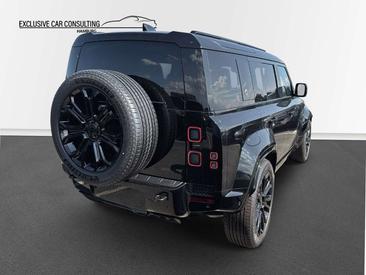 Land Rover Defender 110 OCTA Black P635 *CARBON *AHK Noir — photo 6