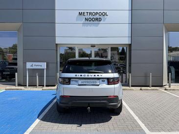 Land Rover Discovery Sport P300e SE — photo 4