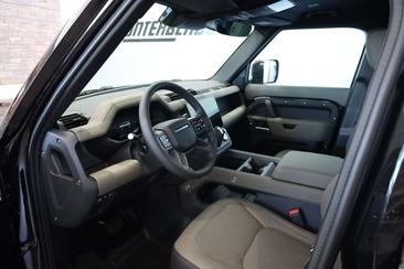 Land Rover Defender D200 X-Dynamic SE — photo 5