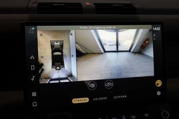 Land Rover Defender D200 X-Dynamic SE — photo 15