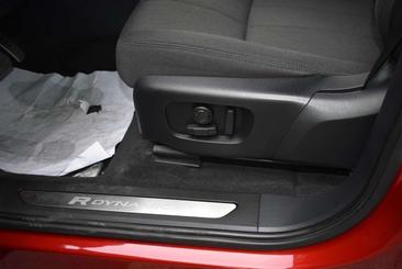 Land Rover Range Rover Evoque D180 R-Dynamic S — photo 42