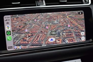 Land Rover Range Rover Evoque D180 R-Dynamic S — photo 46