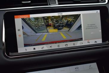 Land Rover Range Rover Evoque D180 R-Dynamic S — photo 47