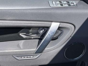 Land Rover Discovery Sport 1.5 P300e PHEV Dynamic SE — photo 15