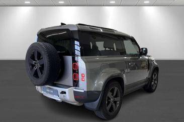 Land Rover Defender D250 — photo 3