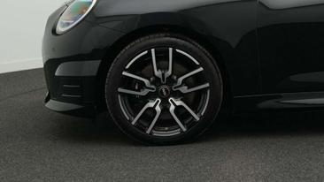Mini Cooper SE JCW — photo 11