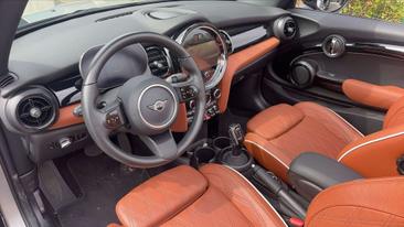 Mini Cabrio COOPER — photo 7
