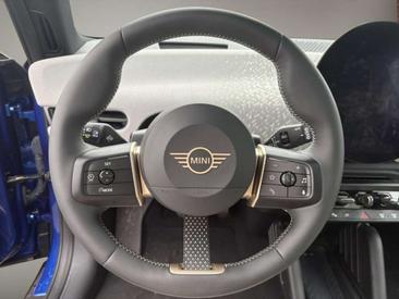 Mini Electric Favoured Cooper SE — photo 12