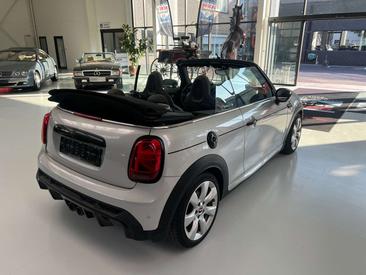 Mini Cabrio JCW Cooper S — photo 3