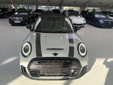 Mini Cabrio JCW Cooper S — photo 11