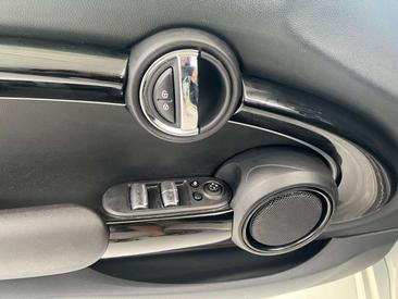 Mini Cabrio JCW Cooper S — photo 13