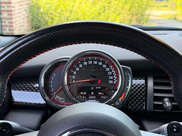 Mini Cabrio John Cooper Works — photo 13