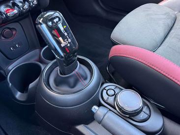 Mini Cabrio John Cooper Works — photo 18