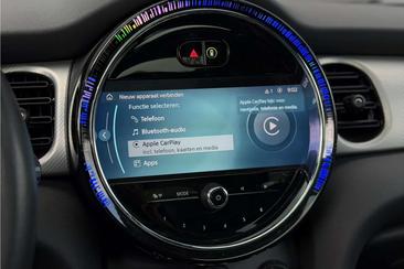Mini Electric Sport Cooper SE — photo 30