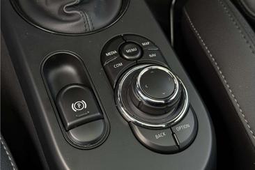 Mini Electric Sport Cooper SE — photo 37