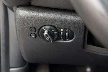 Mini Electric Sport Cooper SE — photo 44
