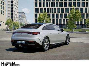 Mercedes EQE 300 Night Edition — photo 2