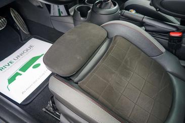 Mini Hatch Cooper S — photo 16