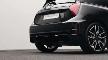 Mini Cooper SE JCW — photo 21