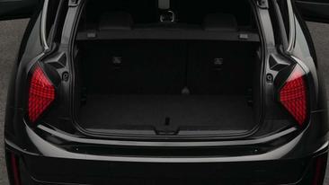 Mini Cooper SE JCW — photo 25