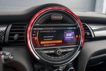 Mini Hatch Cooper S — photo 23