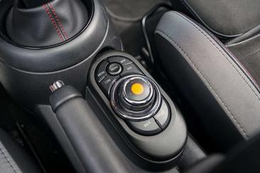 Mini Hatch Cooper S — photo 31