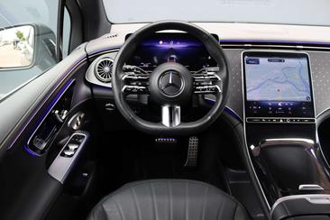 Mercedes EQE 350 AMG Line — photo 27