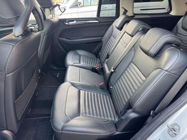 Mercedes GLS 350 Premium Plus — photo 11
