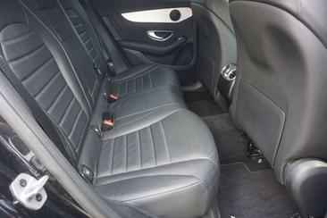 Mercedes EQC 400 AMG Line — photo 9