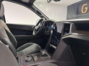 Volkswagen Amarok TDI 4Motion — photo 14