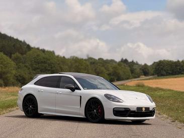 Porsche Panamera II GTS — photo 3