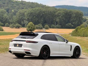 Porsche Panamera II GTS — photo 7