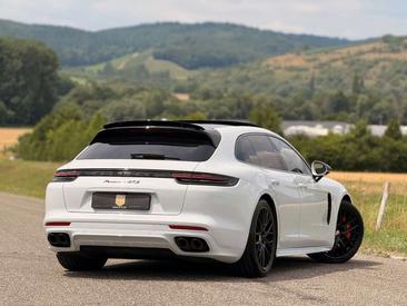 Porsche Panamera II GTS — photo 9