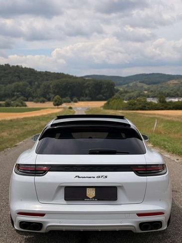 Porsche Panamera II GTS — photo 10