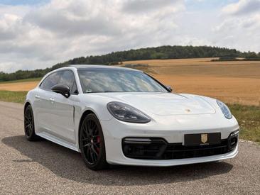 Porsche Panamera II GTS — photo 12